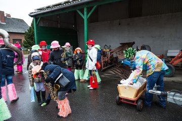 Bild 10 - Latuff Umzug